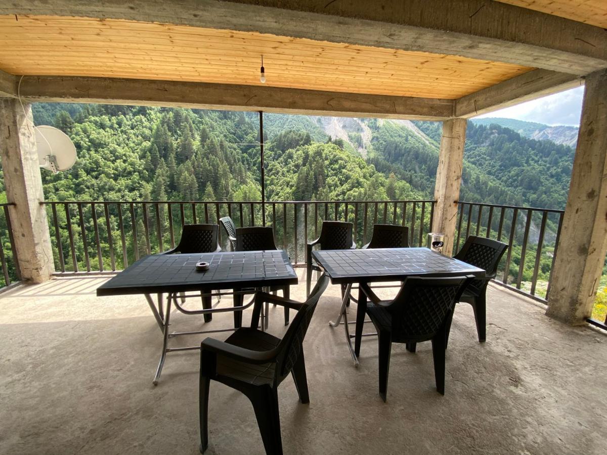 Guest House Caucasioni Adishi Esterno foto